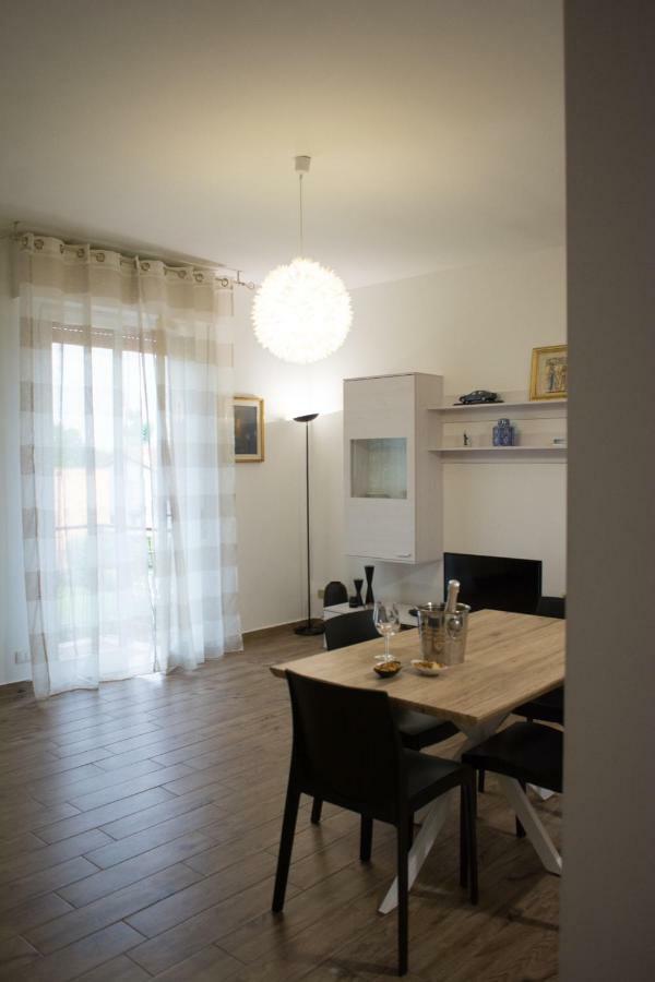 Guest House For You Modena Exteriör bild